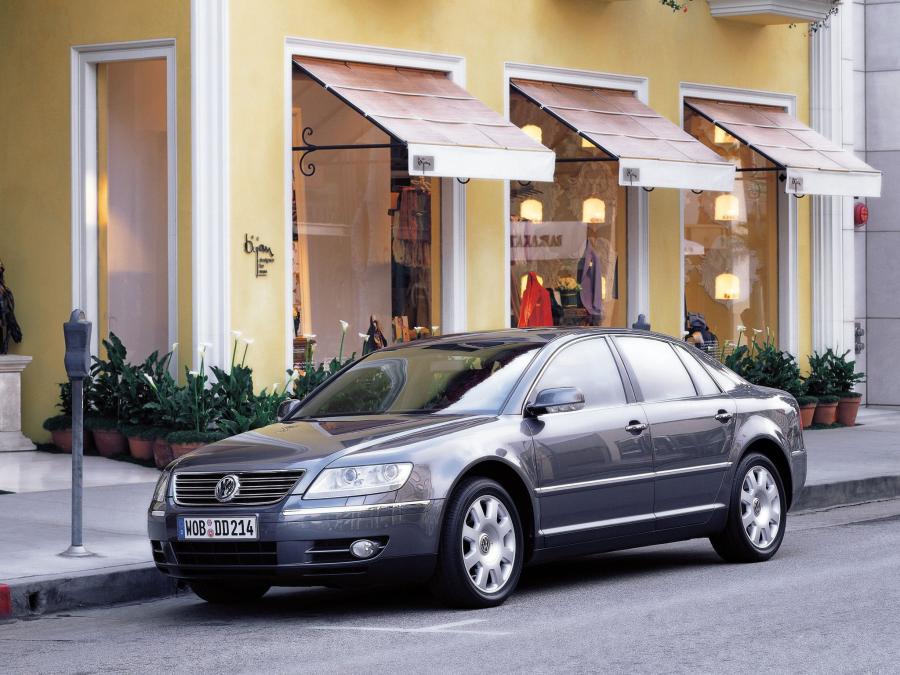  Volkswagen Phaeton V8 2002 года  (фото 4 из 12)